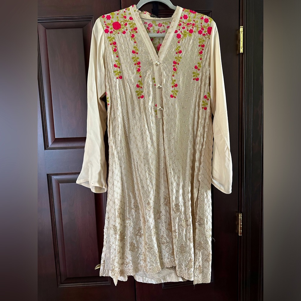 Elegant Cream Women's Kurta with Pink Floral Embroidery